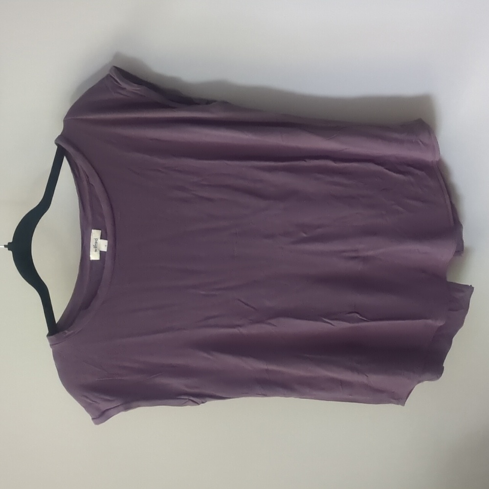 Wilfred tee shirt